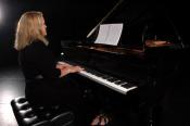 this is one big beautiful piano!